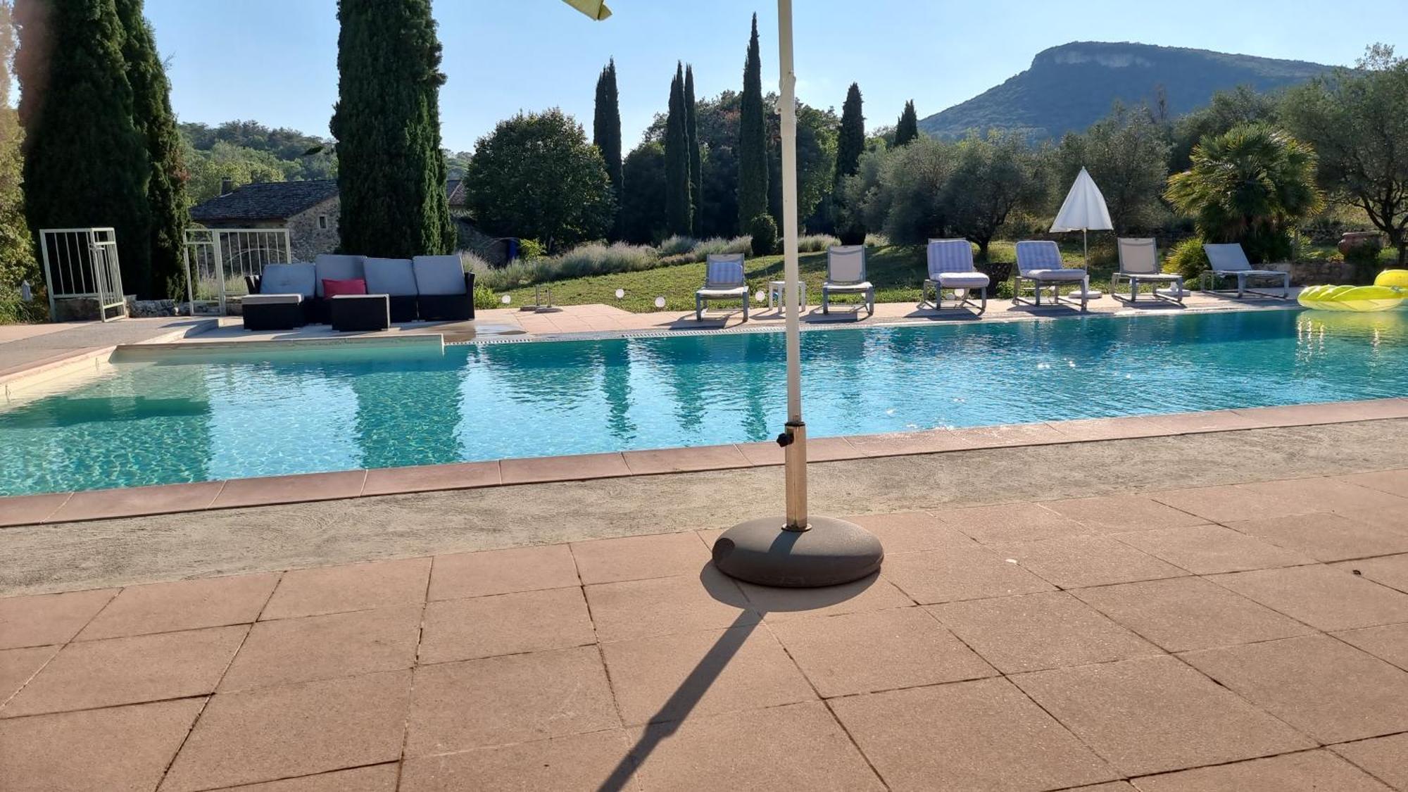Domaine Du Moulin De Cors Hotel La Roque-sur-Ceze Exterior photo